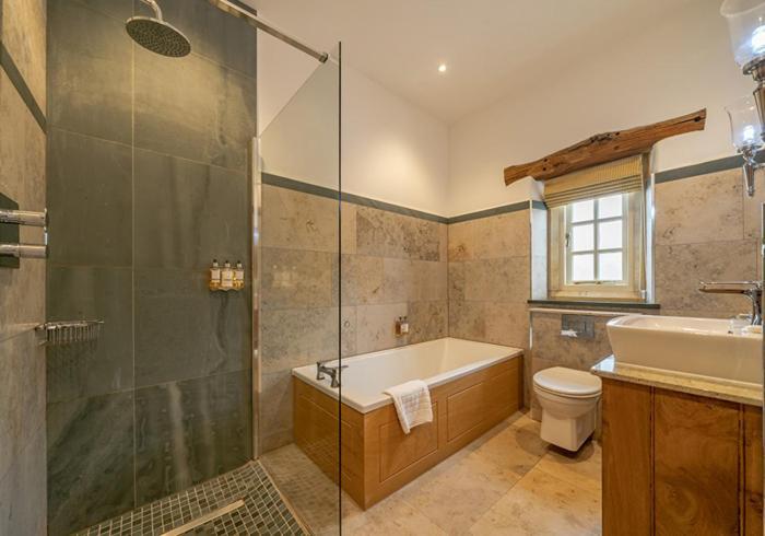 The Fleece 3* Shireshead